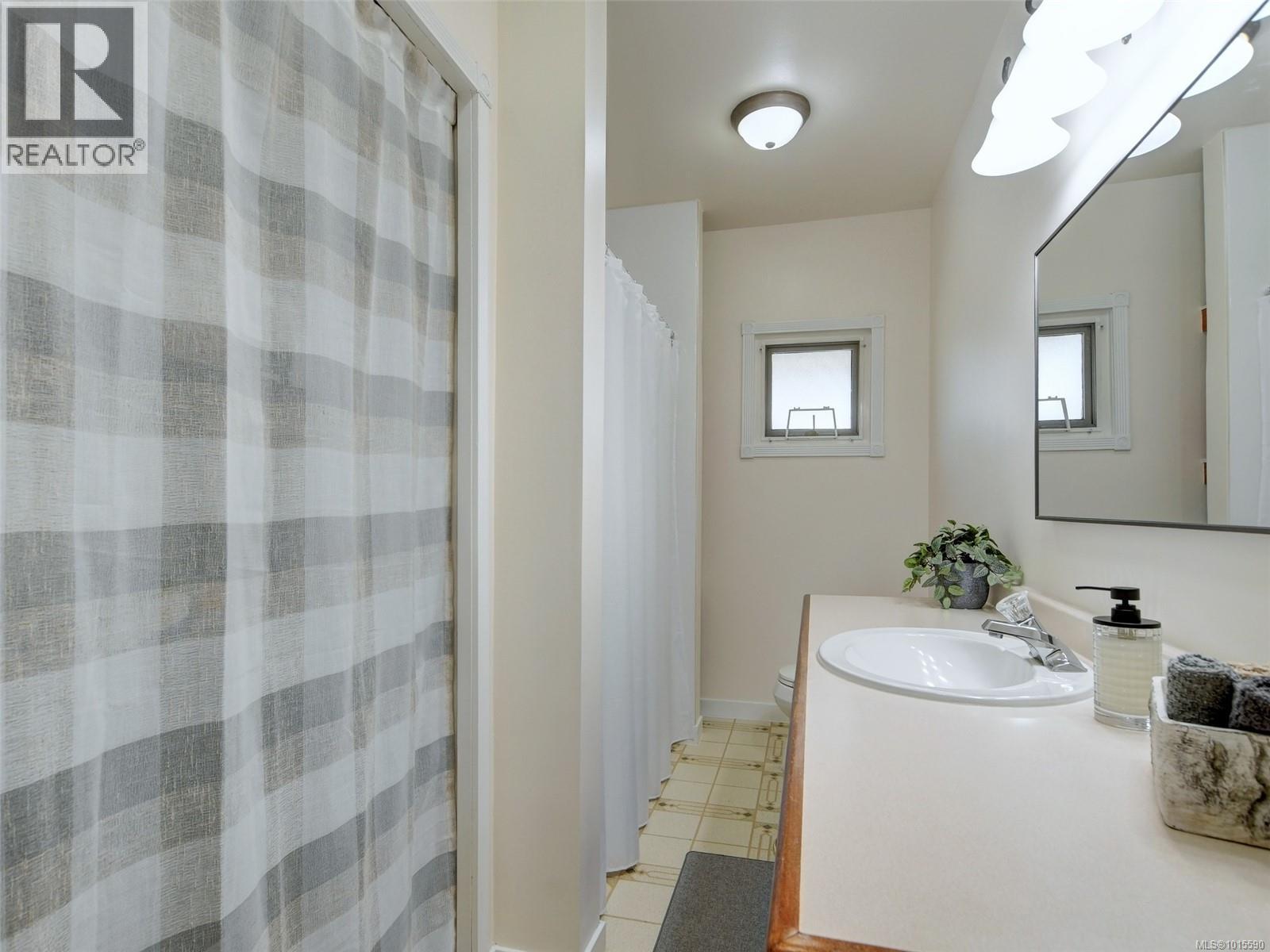 640 Strandlund Ave, Langford, British Columbia  V9B 3E9 - Photo 23 - 1015590