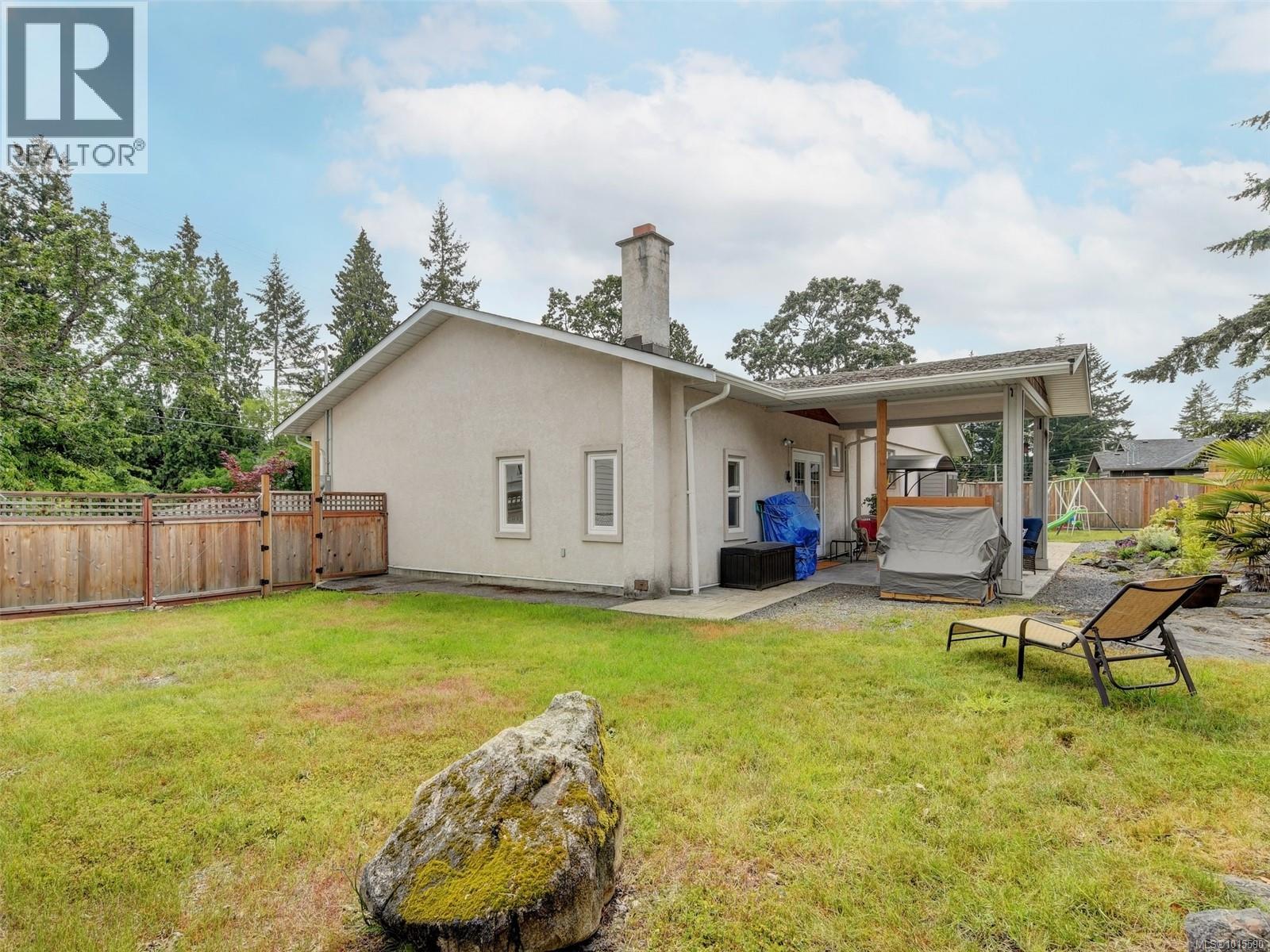 640 Strandlund Ave, Langford, British Columbia  V9B 3E9 - Photo 25 - 1015590