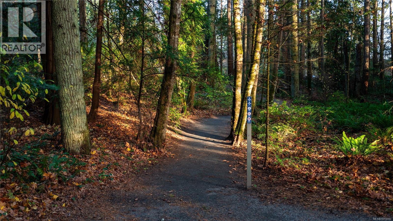640 Strandlund Ave, Langford, British Columbia  V9B 3E9 - Photo 40 - 1015590