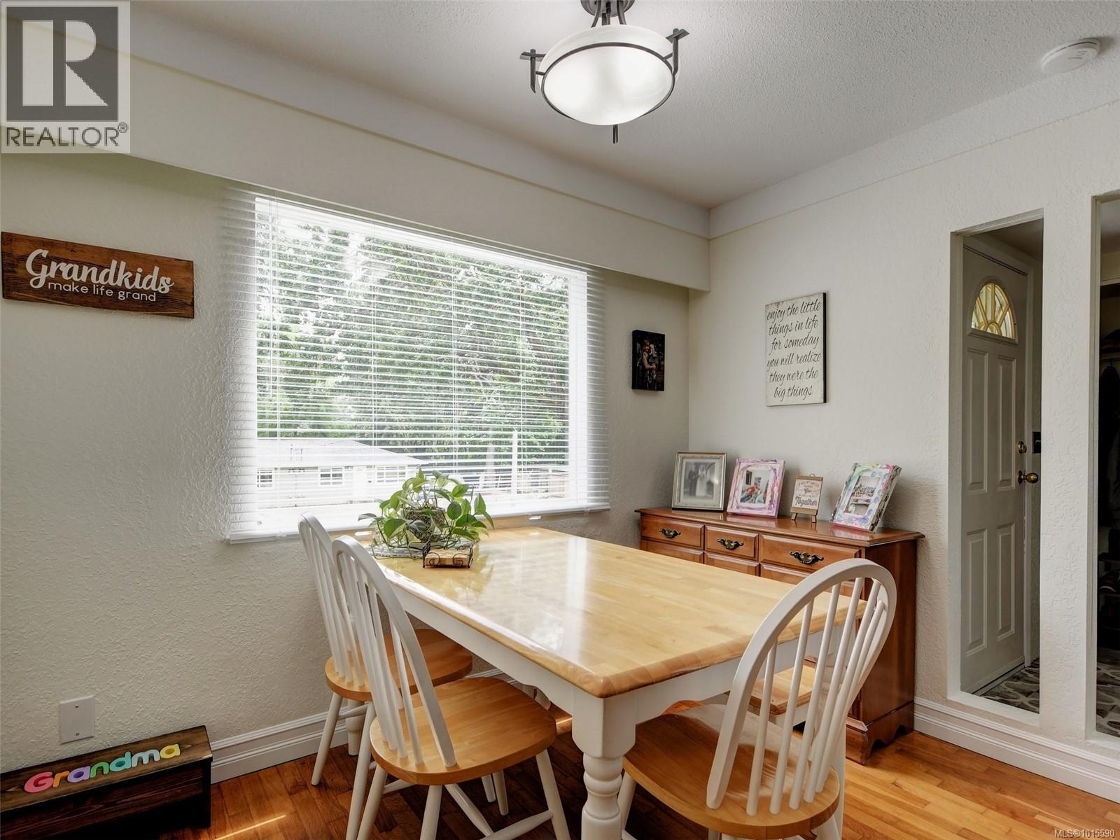 640 Strandlund Ave, Langford, British Columbia  V9B 3E9 - Photo 9 - 1015590