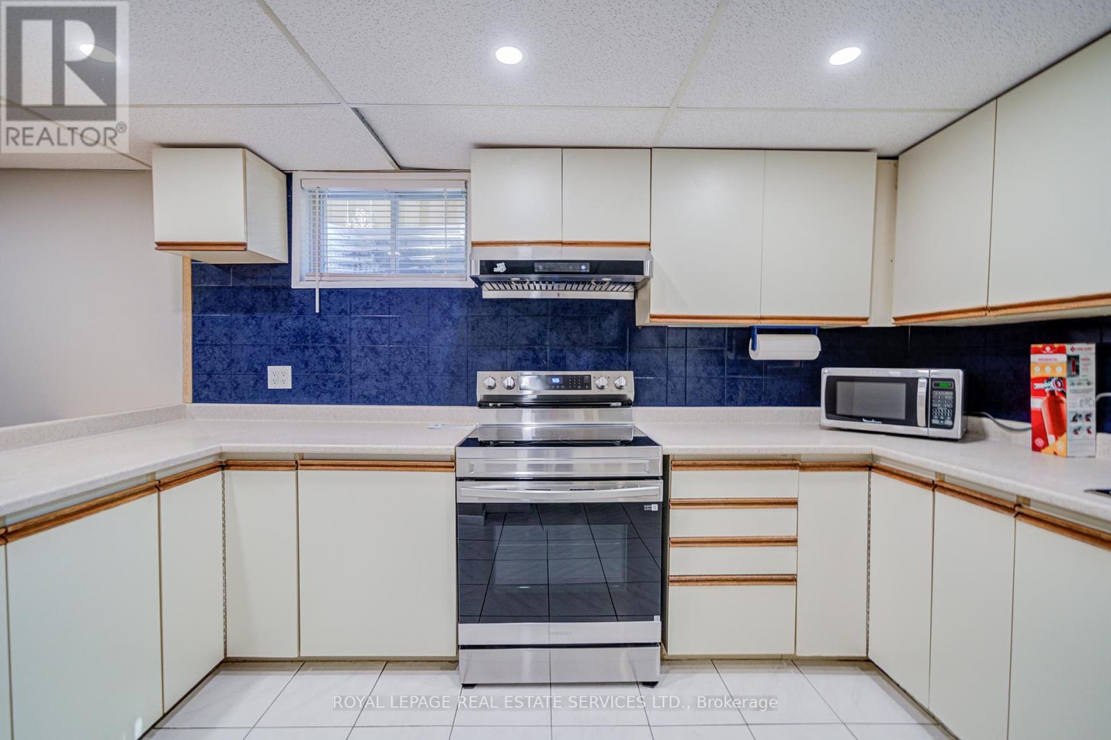 Lower - 4418 Hearthside Drive, Mississauga, Ontario  L5R 1R3 - Photo 13 - W12395145