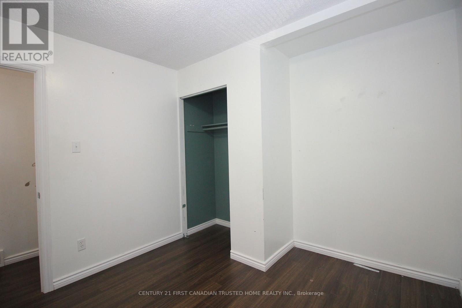 136 Lacey Crescent, London South (South X), Ontario  N6E 2E7 - Photo 19 - X12444067