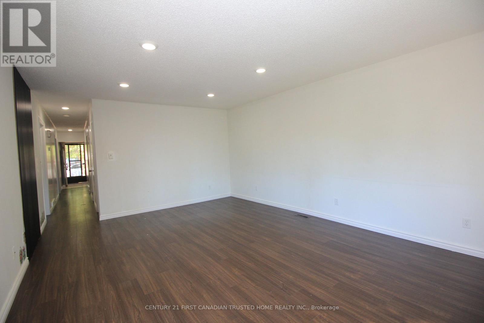 136 Lacey Crescent, London South (South X), Ontario  N6E 2E7 - Photo 26 - X12444067