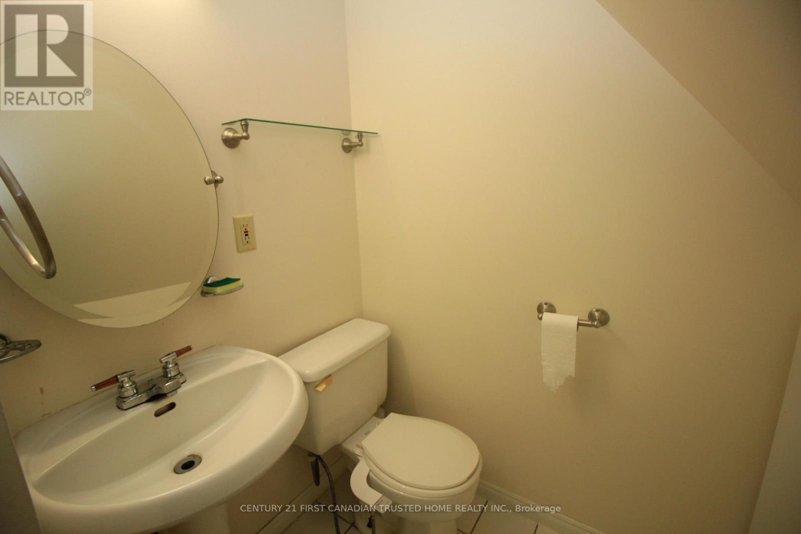 136 Lacey Crescent, London South (South X), Ontario  N6E 2E7 - Photo 36 - X12444067