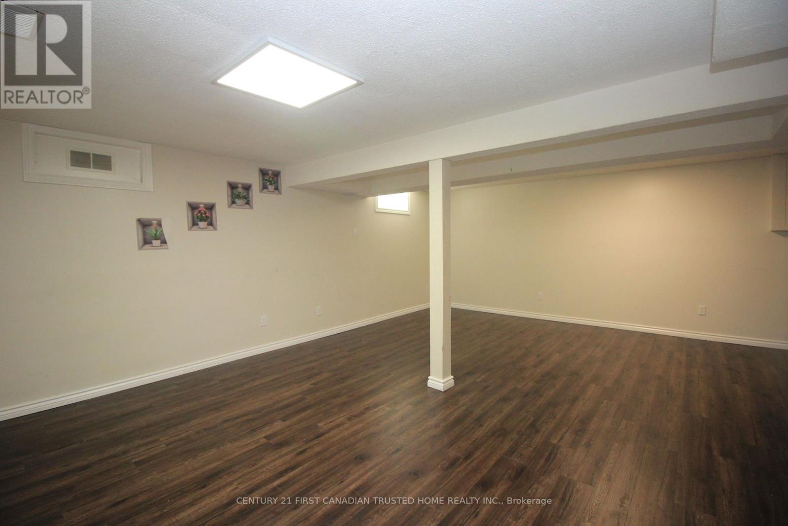 136 Lacey Crescent, London South (South X), Ontario  N6E 2E7 - Photo 30 - X12444067
