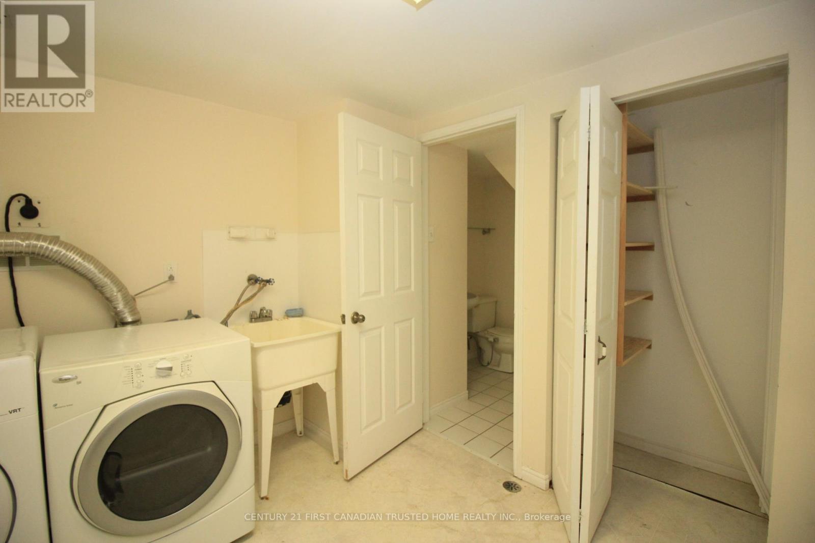 136 Lacey Crescent, London South (South X), Ontario  N6E 2E7 - Photo 34 - X12444067