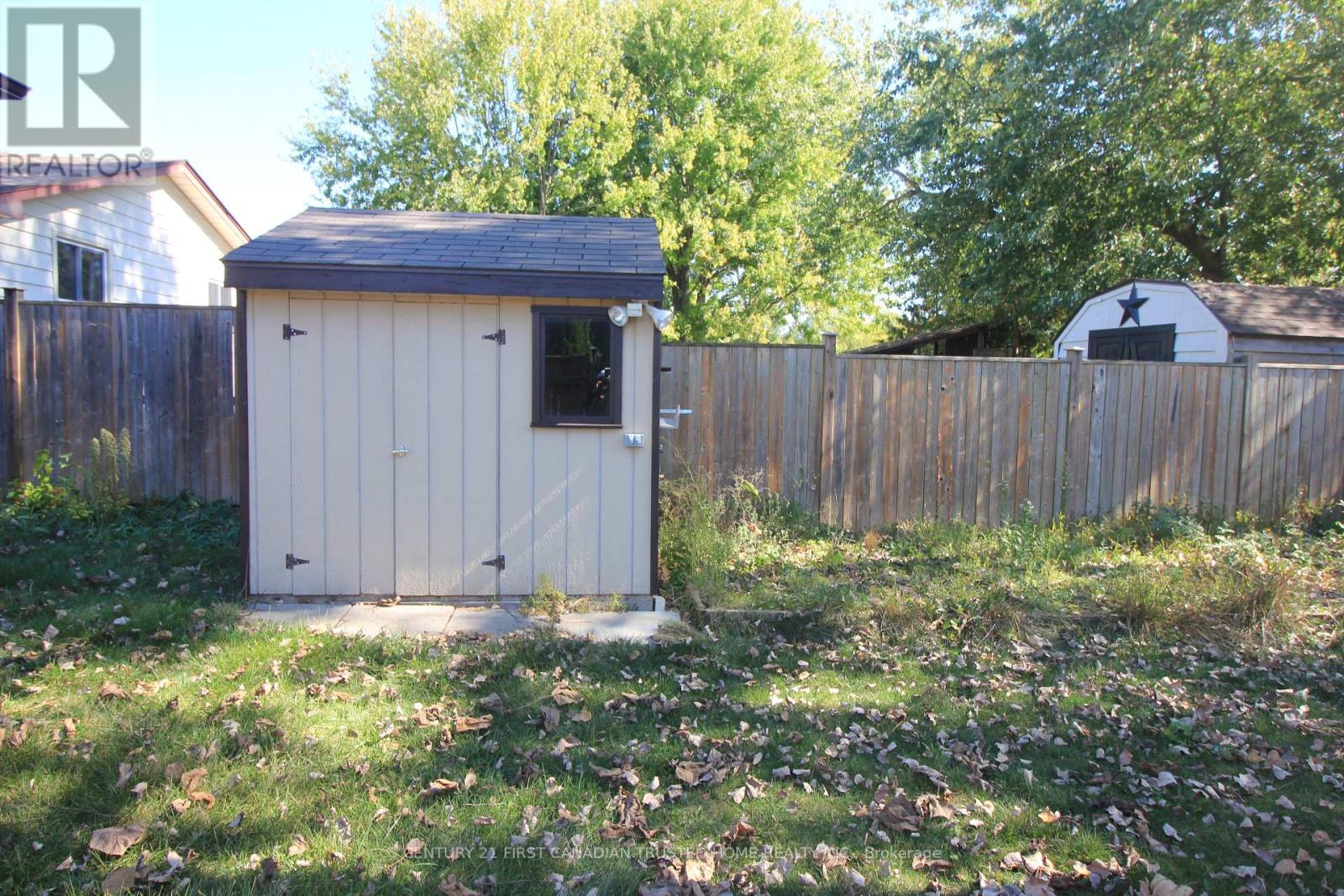 136 Lacey Crescent, London South (South X), Ontario  N6E 2E7 - Photo 40 - X12444067