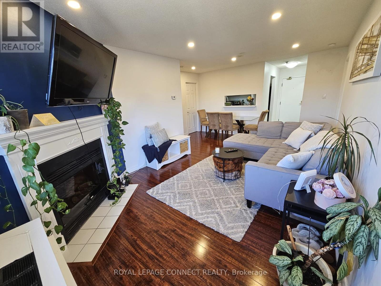 408 - 195 Lake Driveway W, Ajax, Ontario  L1S 7H7 - Photo 2 - E12444530