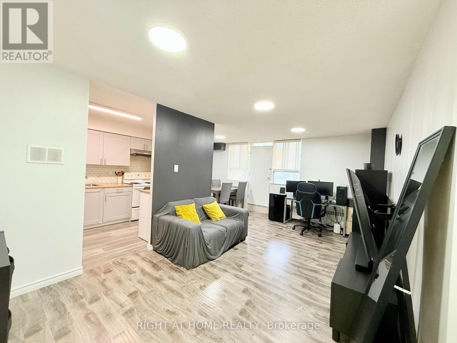 216 - 100 Dundalk Drive, Toronto (Dorset Park), Ontario  M1P 4V2 - Photo 8 - E12444534