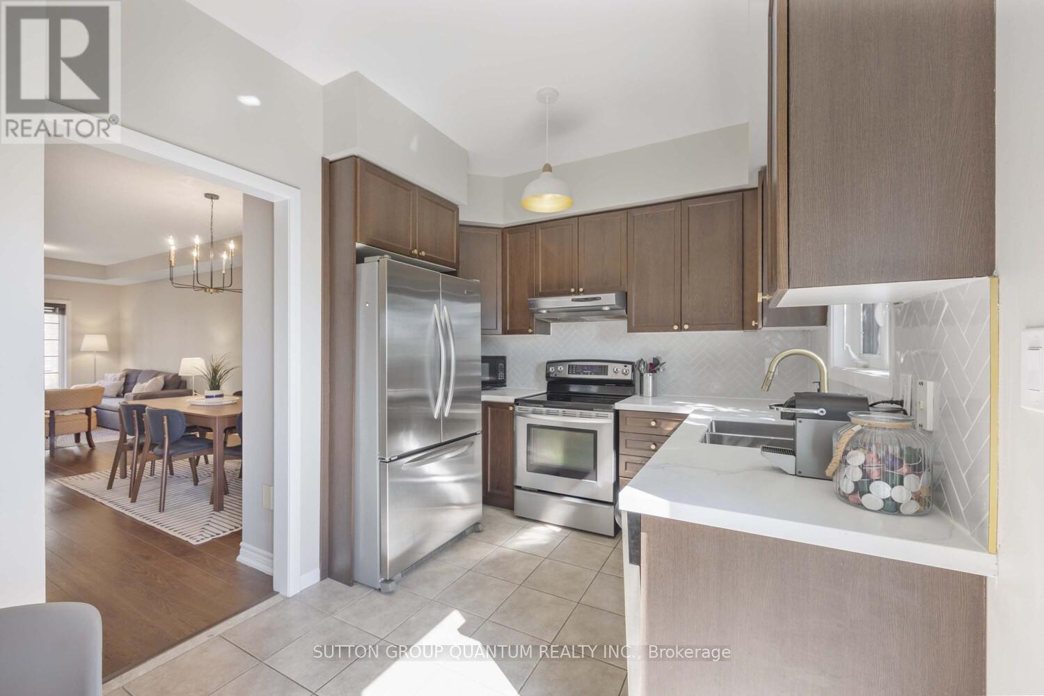 #38 - 1250 St Martins Drive, Pickering (Bay Ridges), Ontario  L1W 0A2 - Photo 10 - E12444552