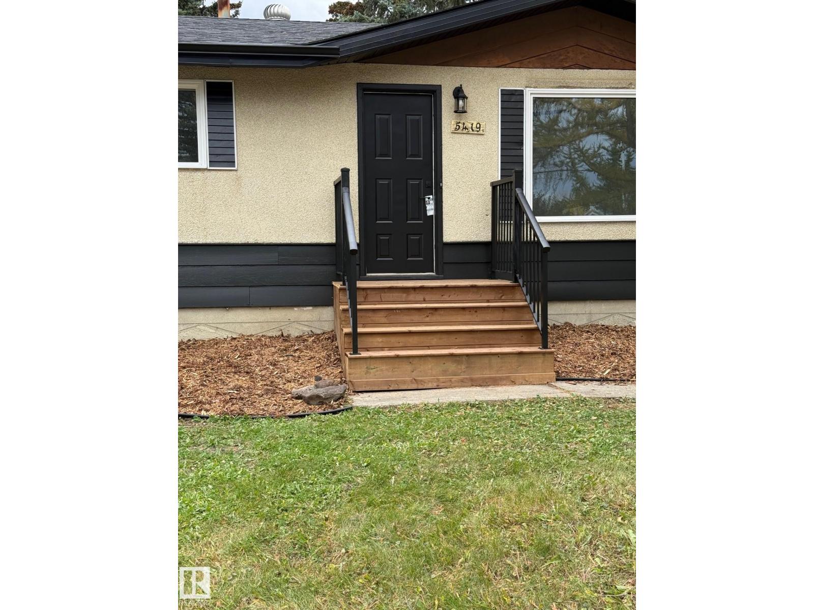 5419 48 St, Stony Plain, Alberta  T7Z 1E3 - Photo 2 - E4460164