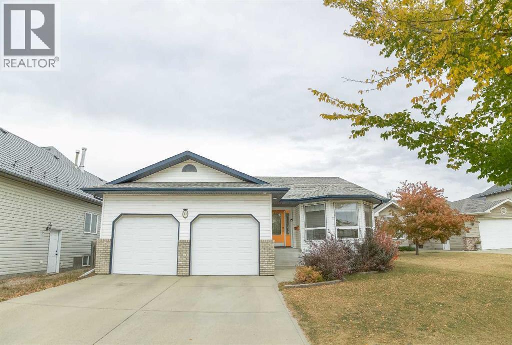 11 Falcon Ridge Drive, Sylvan Lake, Alberta  T4S 1Z2 - Photo 1 - A2261856
