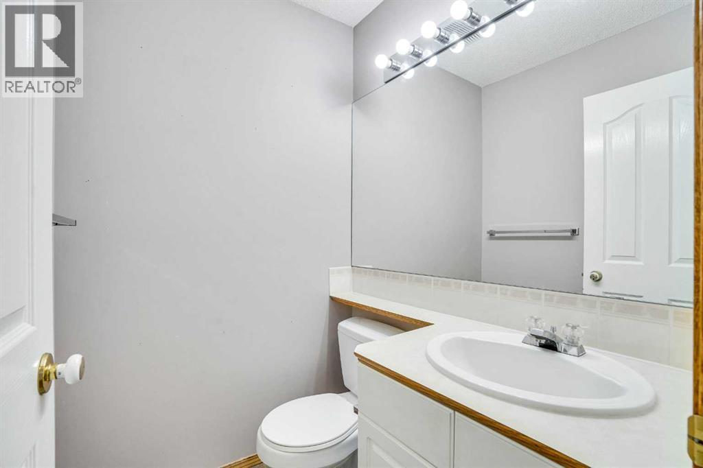 82 Edgevalley Close Nw, Calgary, Alberta  T3A 5E9 - Photo 10 - A2259251