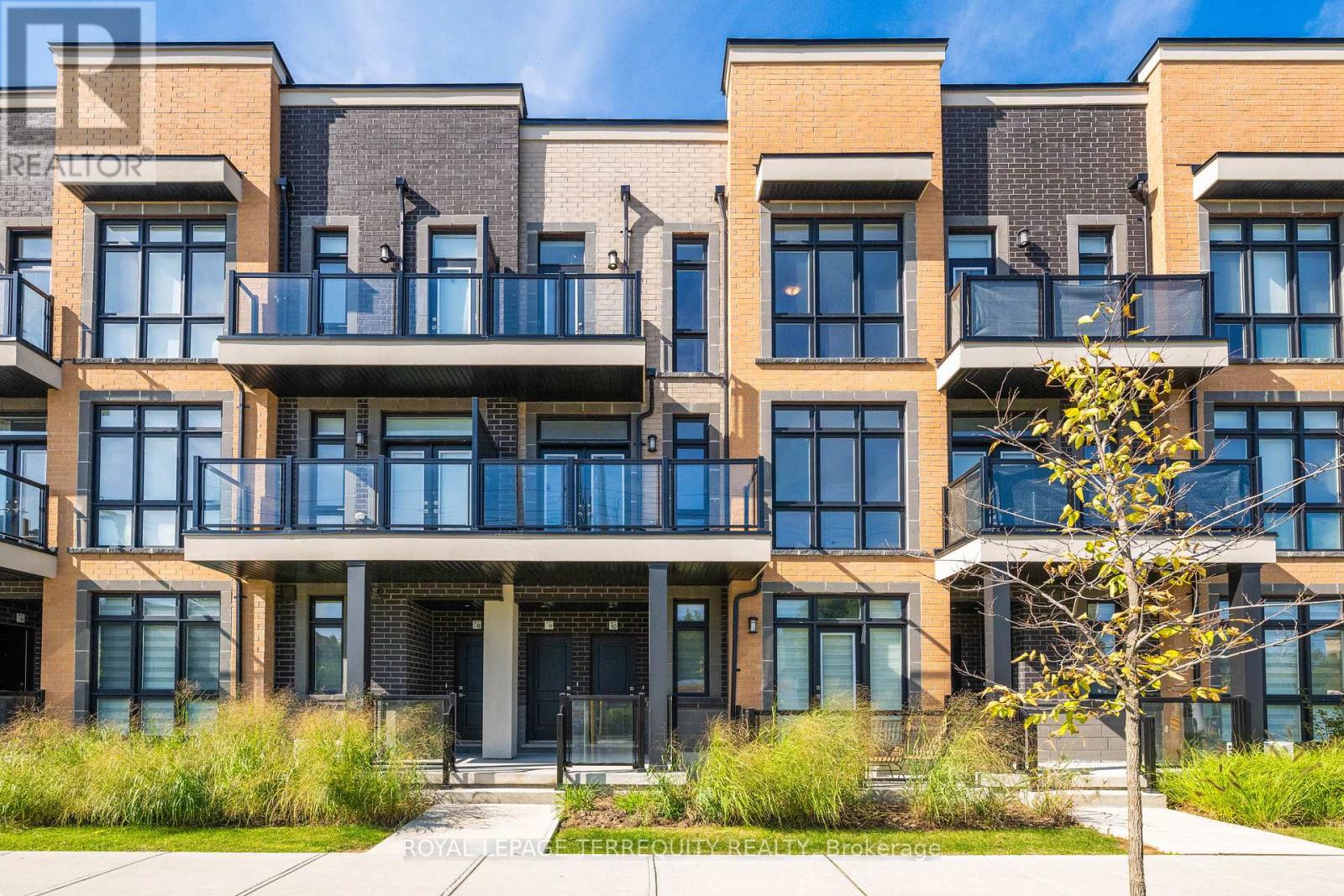 9 - 12860 Yonge Street, Richmond Hill (Oak Ridges), Ontario  L4E 1J4 - Photo 1 - N12444519