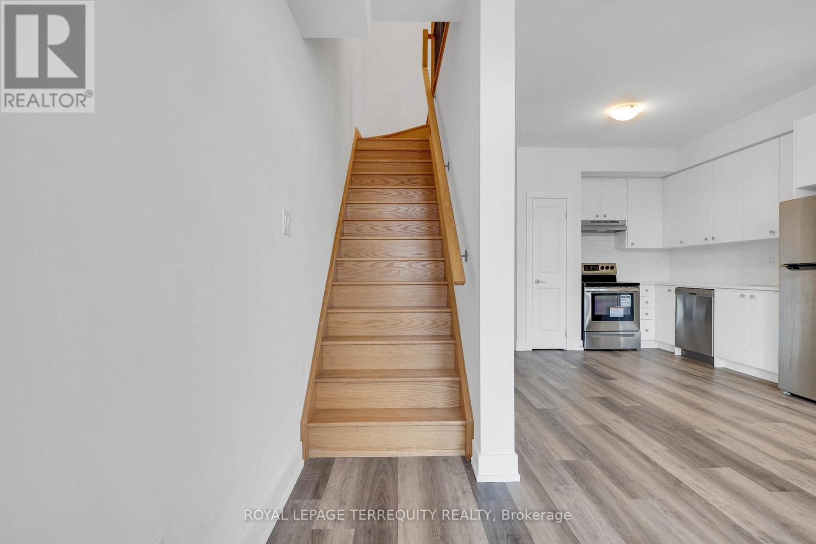 9 - 12860 Yonge Street, Richmond Hill (Oak Ridges), Ontario  L4E 1J4 - Photo 16 - N12444519