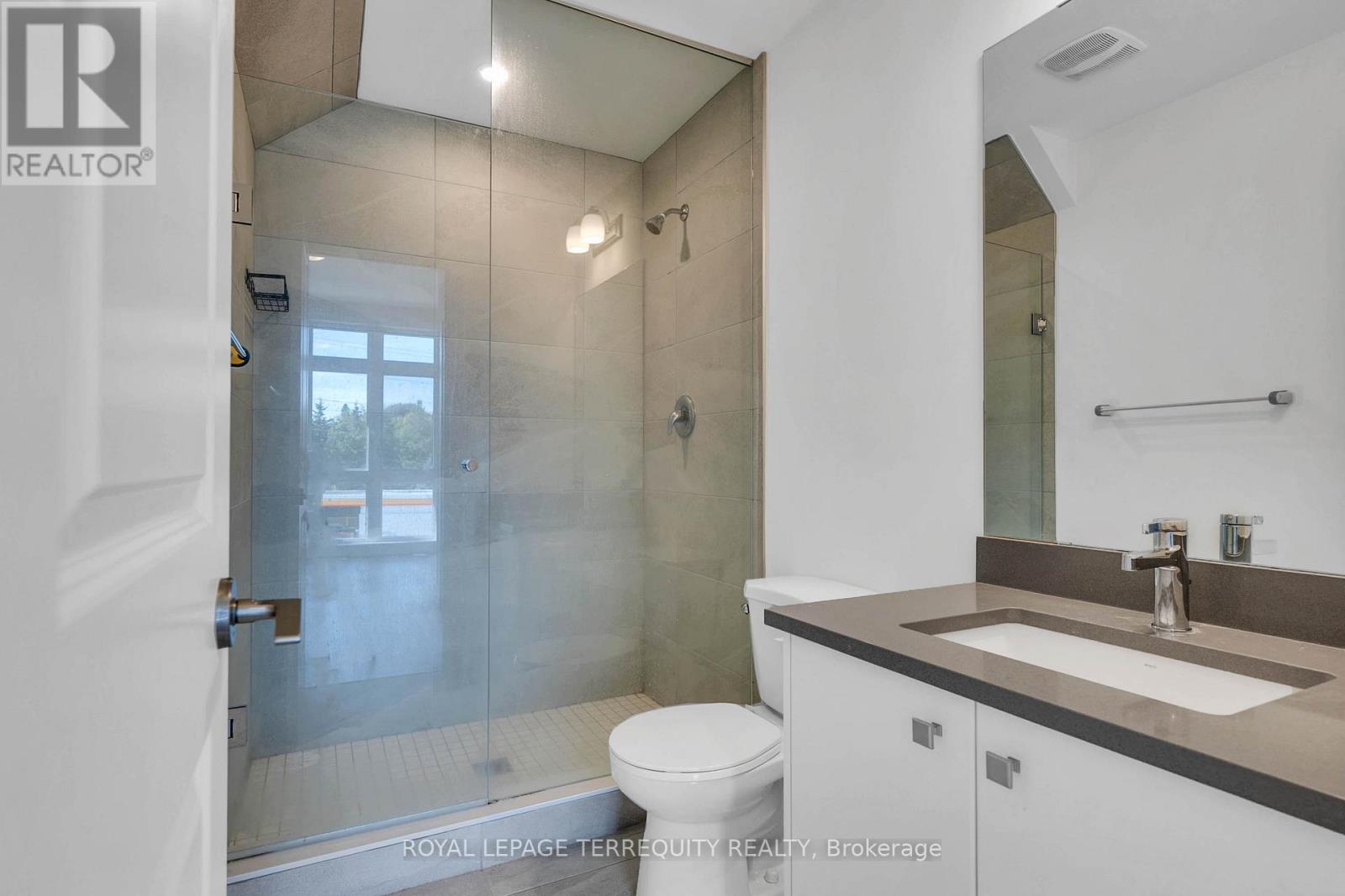 9 - 12860 Yonge Street, Richmond Hill (Oak Ridges), Ontario  L4E 1J4 - Photo 21 - N12444519