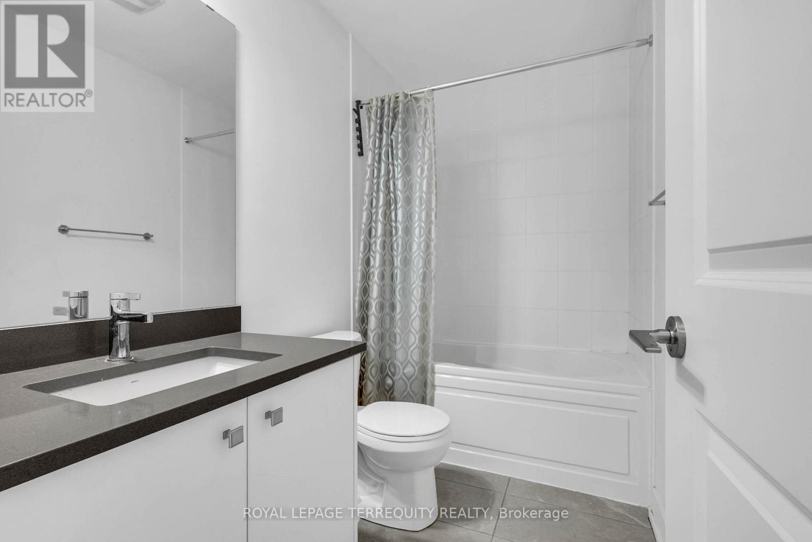 9 - 12860 Yonge Street, Richmond Hill (Oak Ridges), Ontario  L4E 1J4 - Photo 22 - N12444519