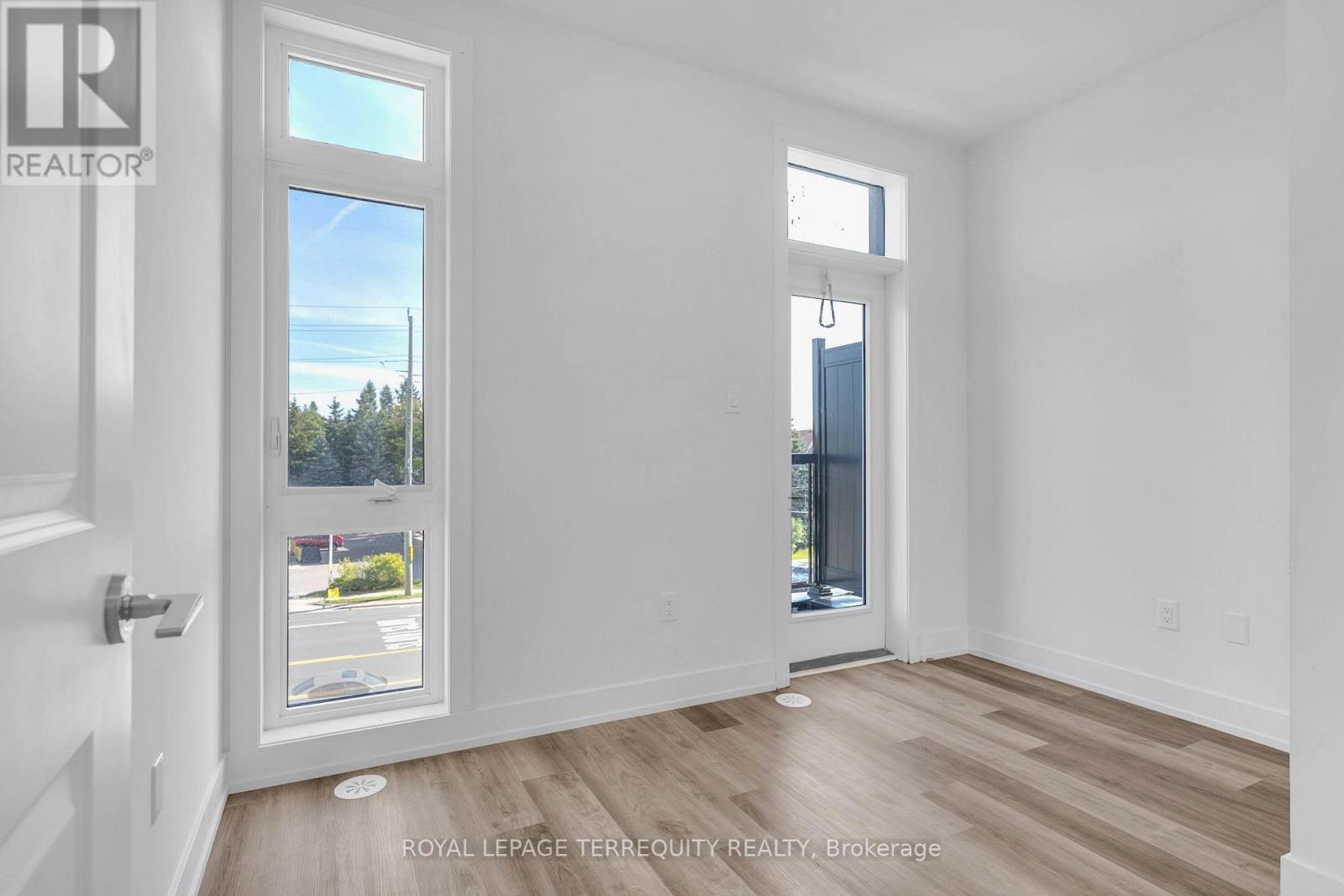 9 - 12860 Yonge Street, Richmond Hill (Oak Ridges), Ontario  L4E 1J4 - Photo 23 - N12444519