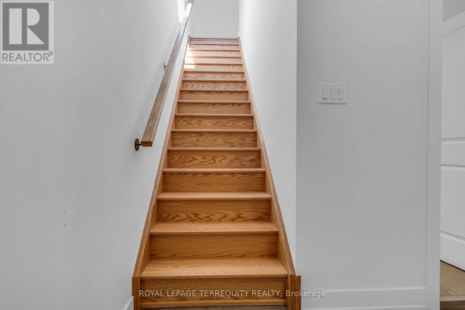 9 - 12860 Yonge Street, Richmond Hill (Oak Ridges), Ontario  L4E 1J4 - Photo 26 - N12444519
