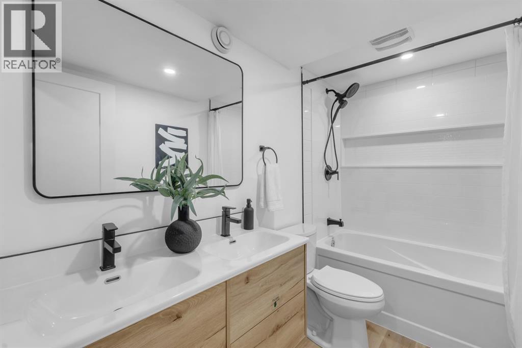 208 Cedarille Green Sw, Calgary, Alberta  T2W 2H4 - Photo 32 - A2260448