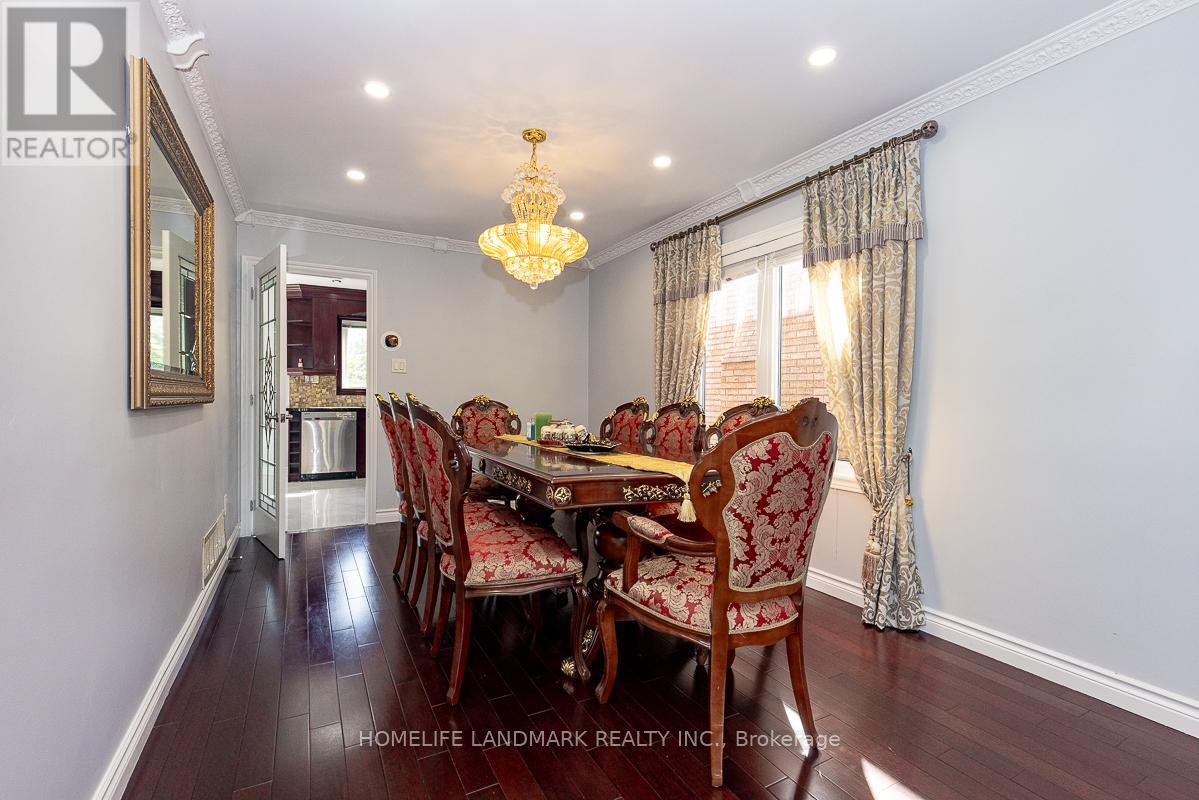 4 Pine Bough Manor, Richmond Hill (Devonsleigh), Ontario  L4S 1A4 - Photo 14 - N12444532