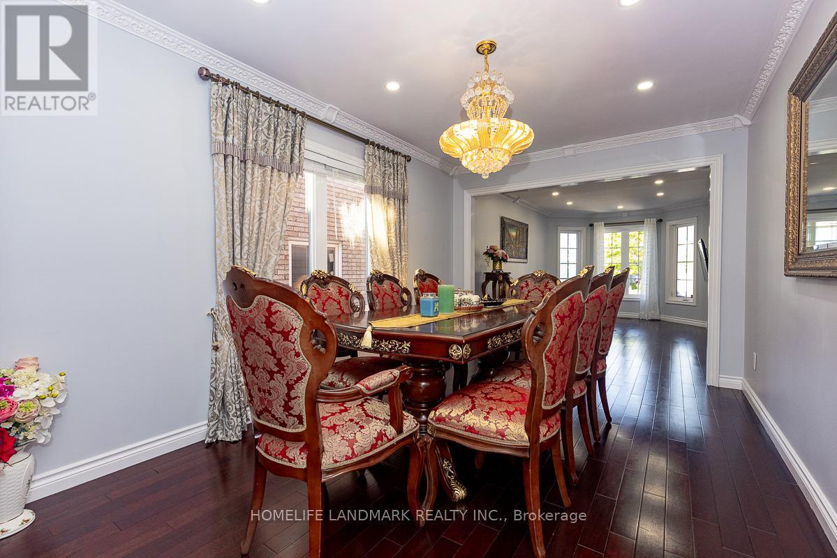 4 Pine Bough Manor, Richmond Hill (Devonsleigh), Ontario  L4S 1A4 - Photo 15 - N12444532