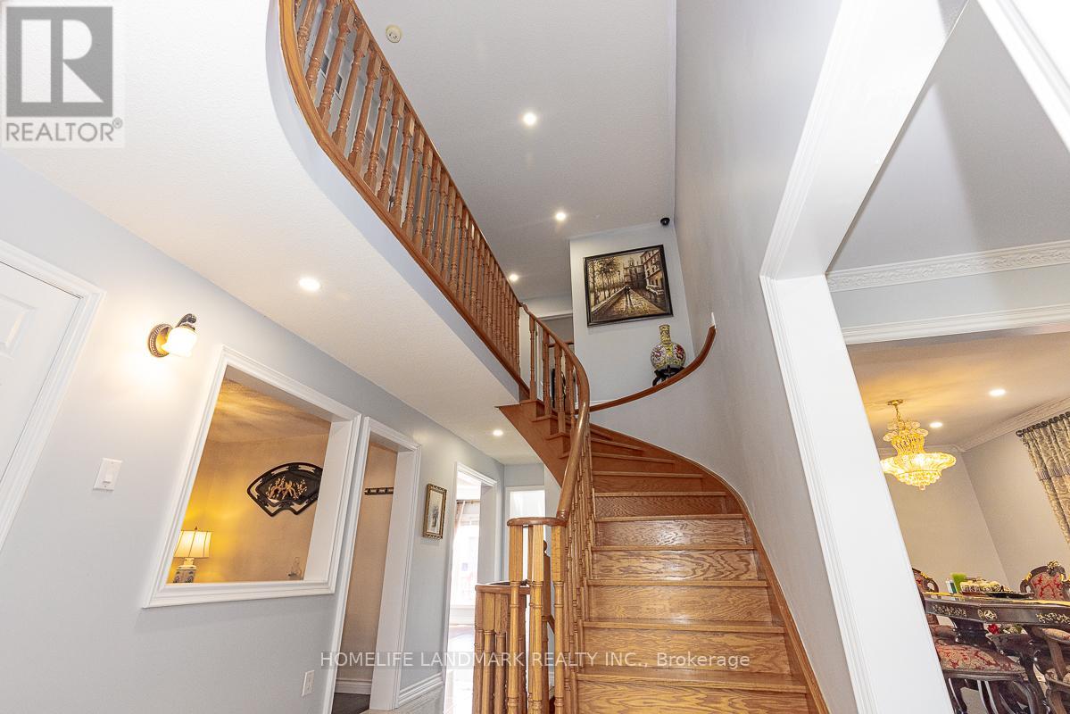 4 Pine Bough Manor, Richmond Hill (Devonsleigh), Ontario  L4S 1A4 - Photo 20 - N12444532