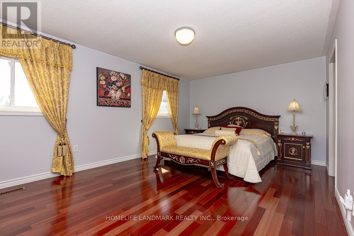 4 Pine Bough Manor, Richmond Hill (Devonsleigh), Ontario  L4S 1A4 - Photo 21 - N12444532