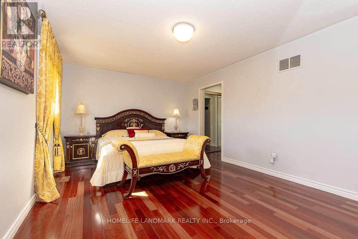 4 Pine Bough Manor, Richmond Hill (Devonsleigh), Ontario  L4S 1A4 - Photo 23 - N12444532