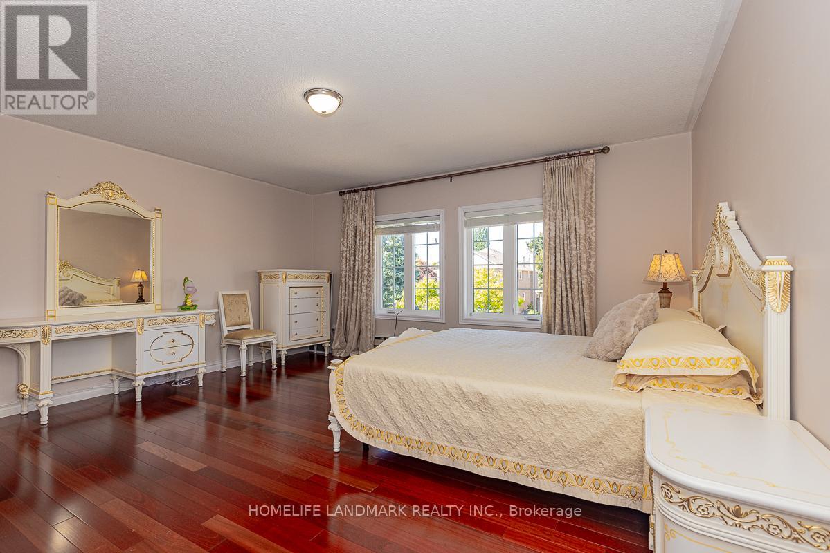 4 Pine Bough Manor, Richmond Hill (Devonsleigh), Ontario  L4S 1A4 - Photo 29 - N12444532