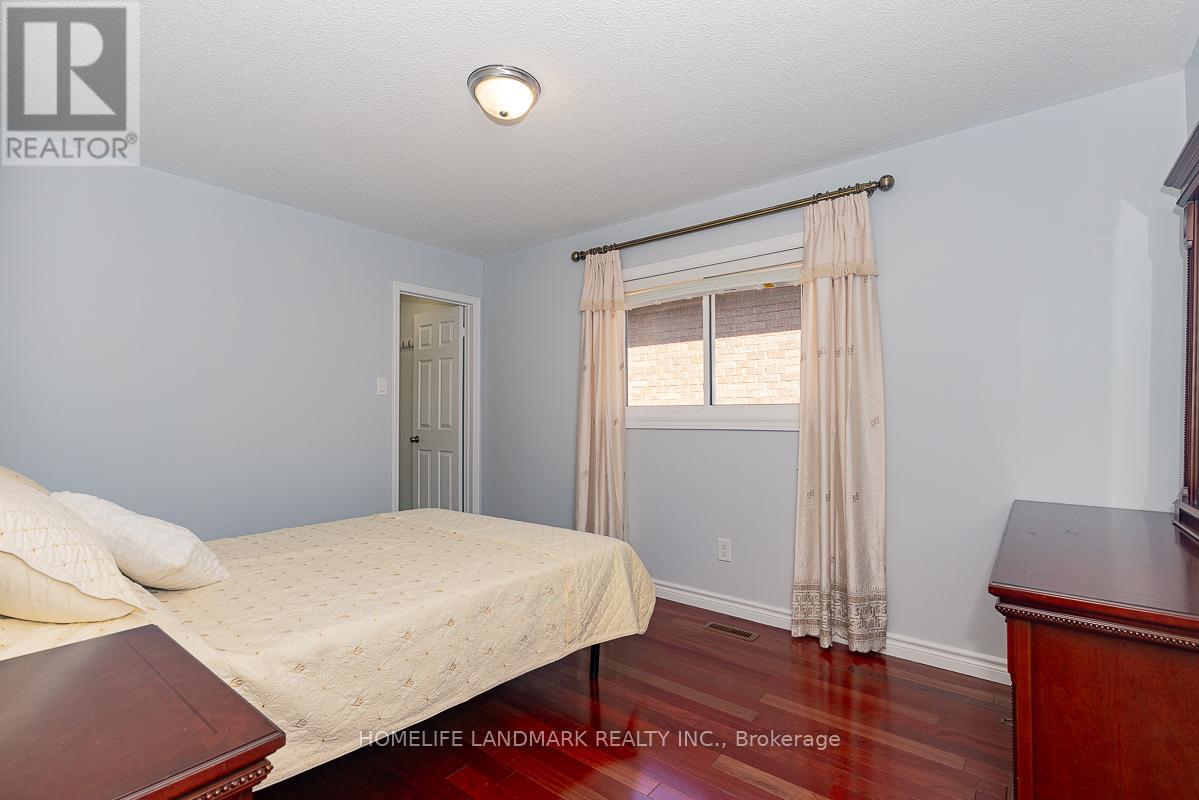 4 Pine Bough Manor, Richmond Hill (Devonsleigh), Ontario  L4S 1A4 - Photo 33 - N12444532