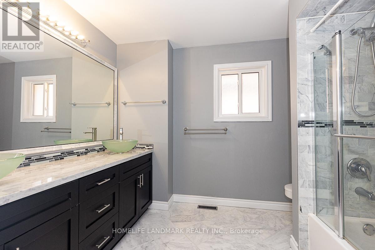 4 Pine Bough Manor, Richmond Hill (Devonsleigh), Ontario  L4S 1A4 - Photo 37 - N12444532