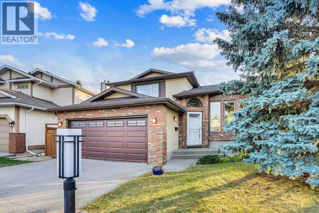 229 Wood Valley Place Sw, Calgary, Alberta  T2W 5X4 - Photo 1 - A2261875