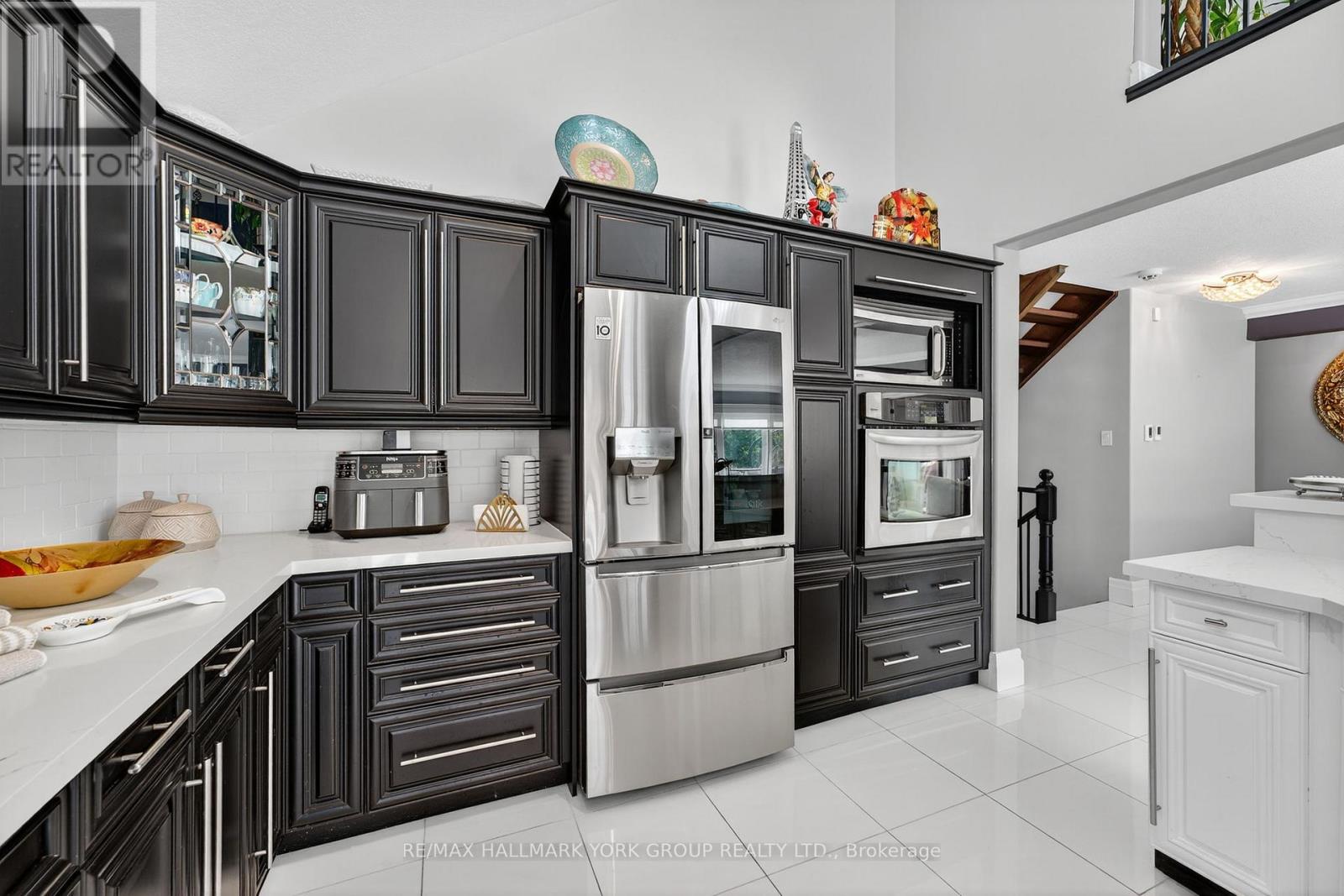 93 Seline Crescent, Barrie (Painswick South), Ontario  L4N 5V7 - Photo 18 - S12444553