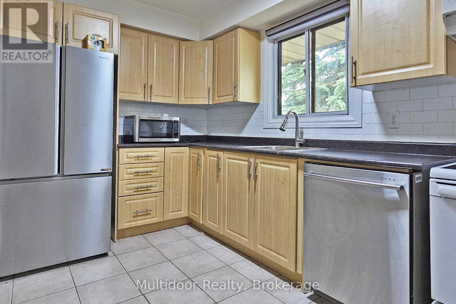 2 - 1100 Oxford Street, Oshawa, Ontario  L1J 6G4 - Photo 5 - E12425299
