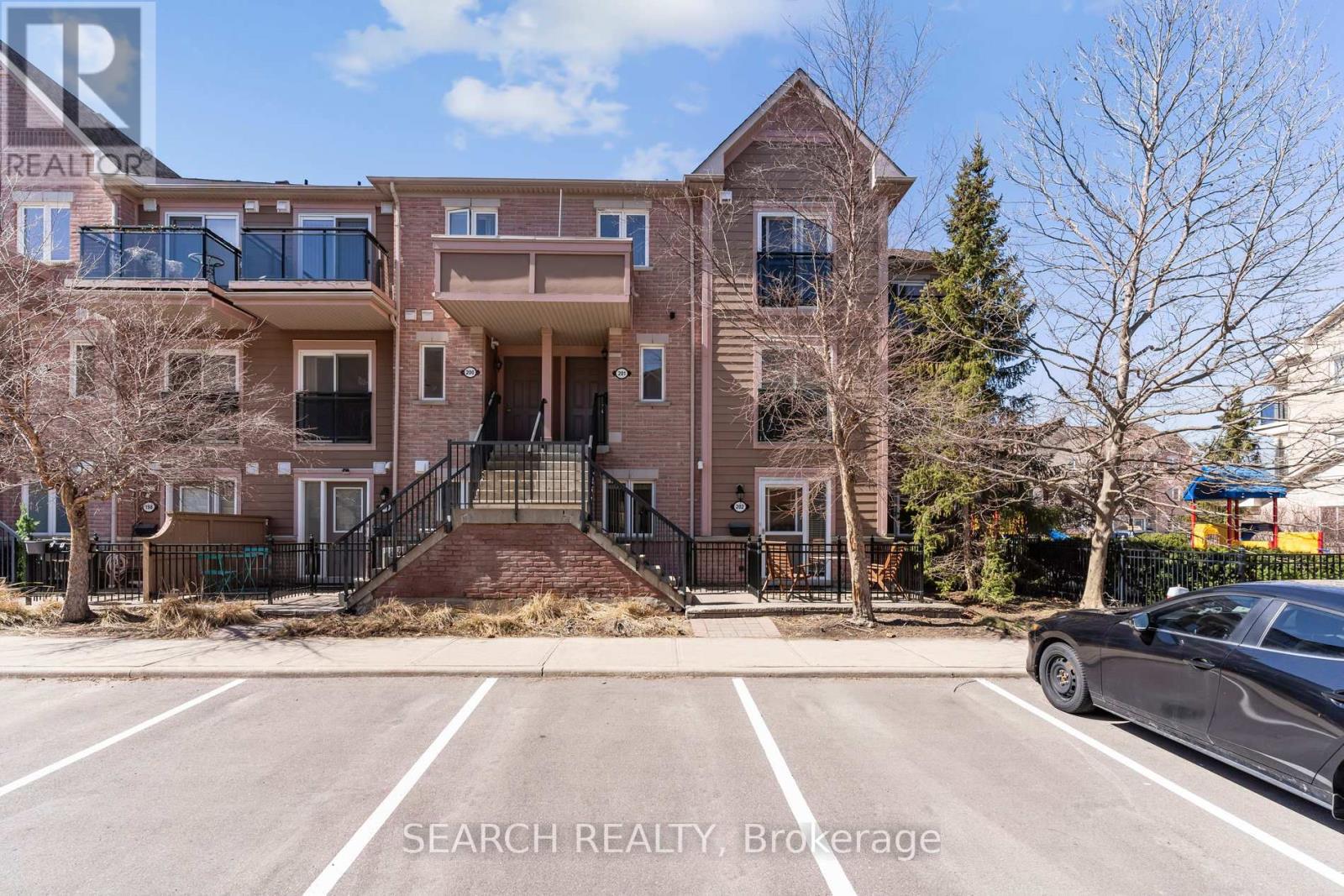 202 - 4975 Southampton Drive, Mississauga (Churchill Meadows), Ontario  L5M 8E1 - Photo 3 - W12444518