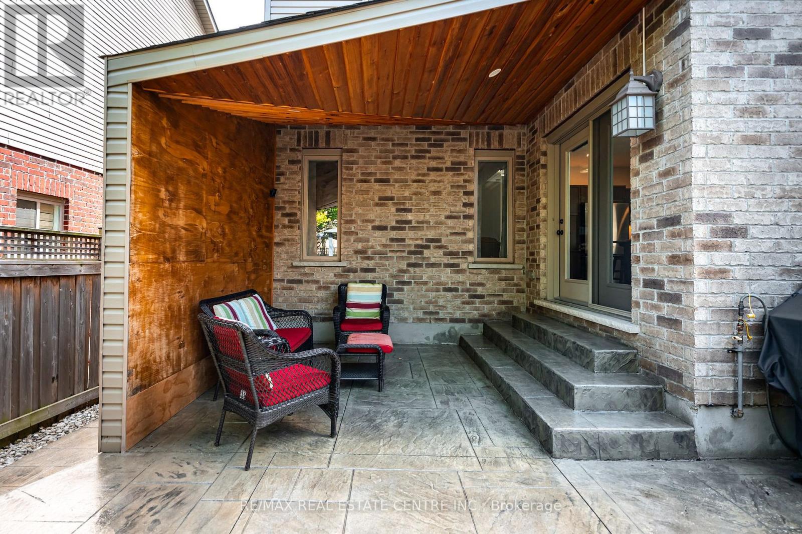 33 Wardlaw Avenue, Orangeville, Ontario  L9W 6K1 - Photo 10 - W12444520