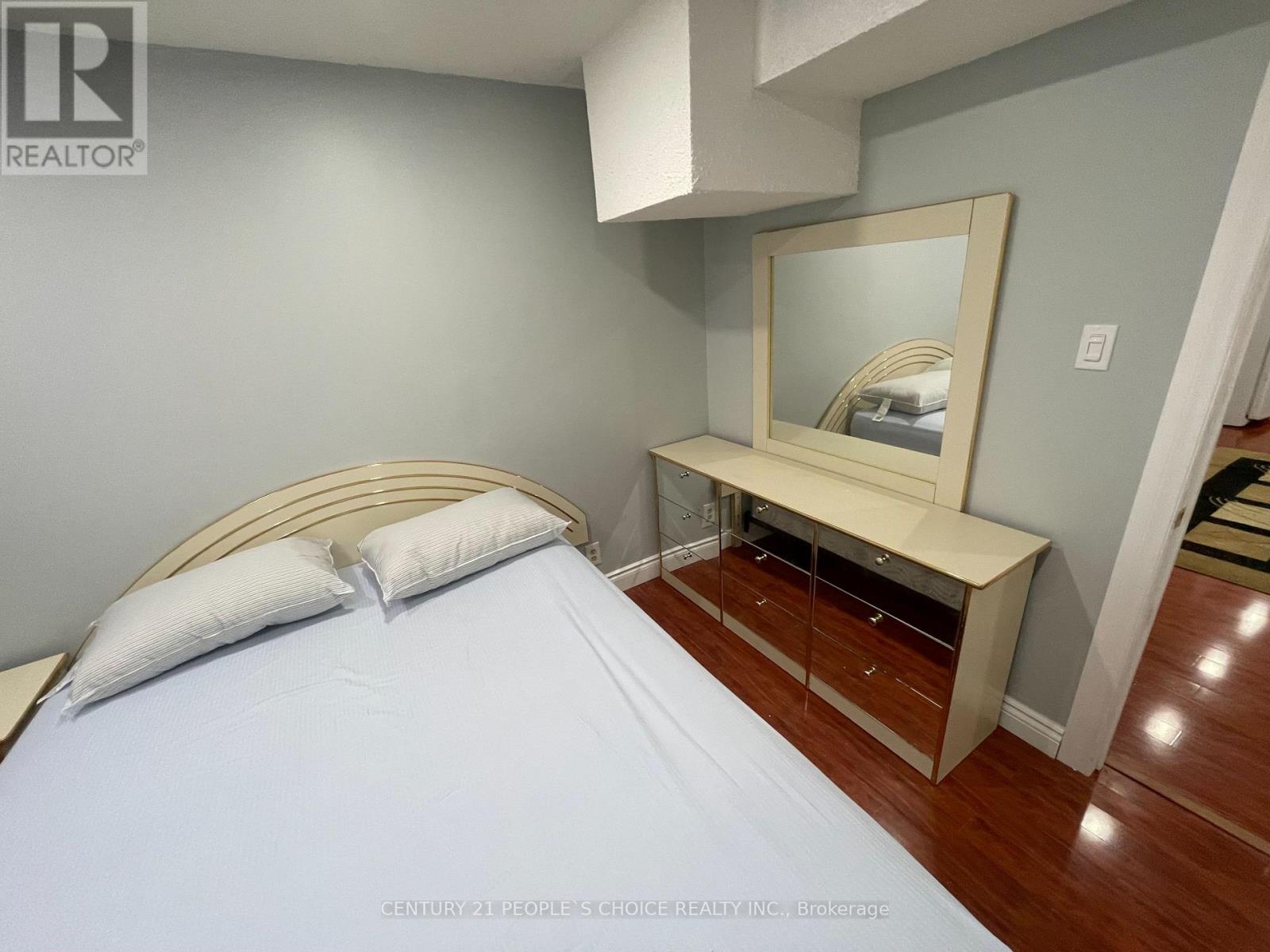 Lower Level - 340 Bristol Road, Mississauga, Ontario  L5R 2J7 - Photo 19 - W12444525