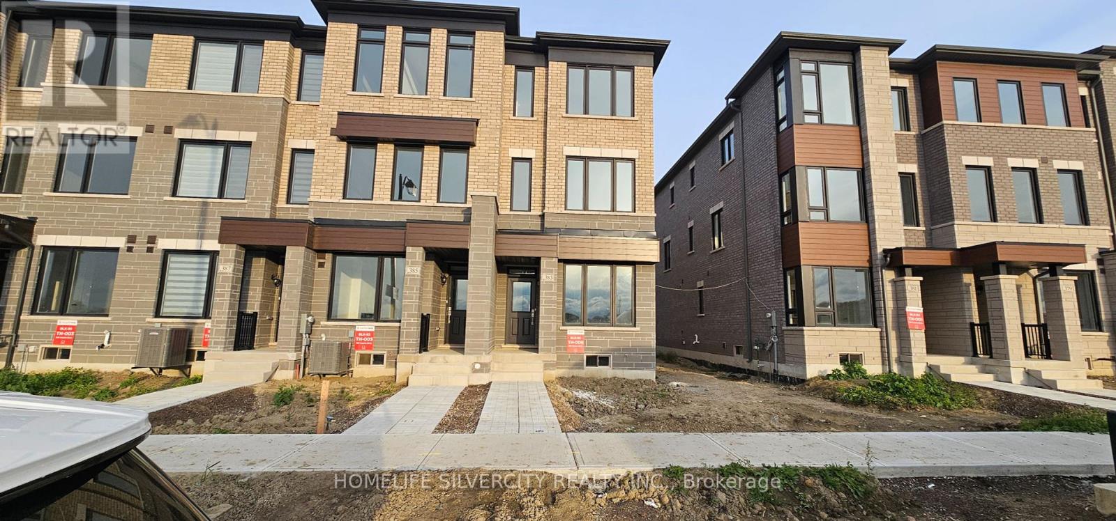 383 Inspire Boulevard, Brampton (Sandringham-Wellington North), Ontario  L6R 4E4 - Photo 3 - W12444526
