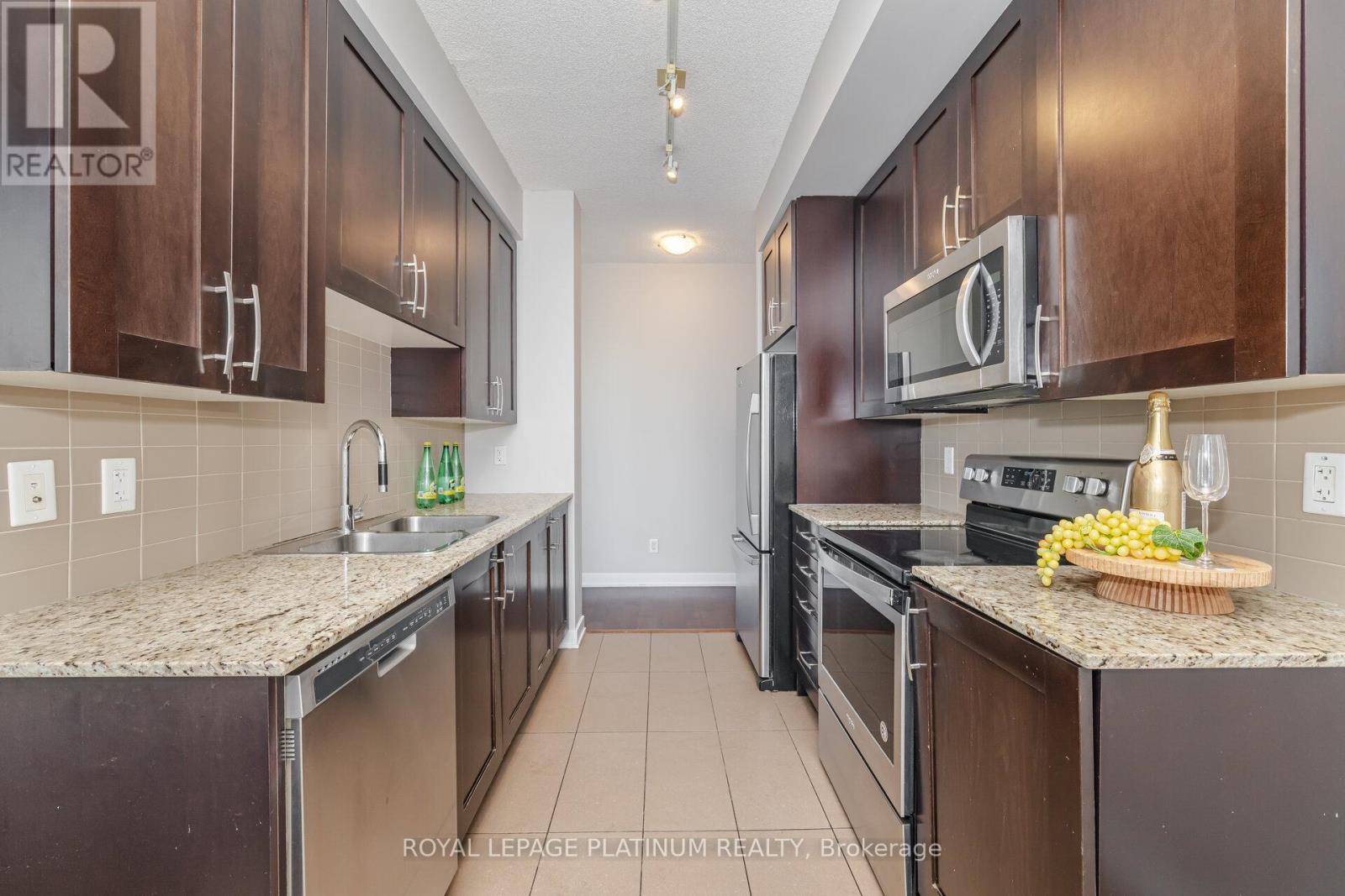 2406 - 4065 Brickstone Mews, Mississauga, Ontario  L5B 0G3 - Photo 9 - W12444531