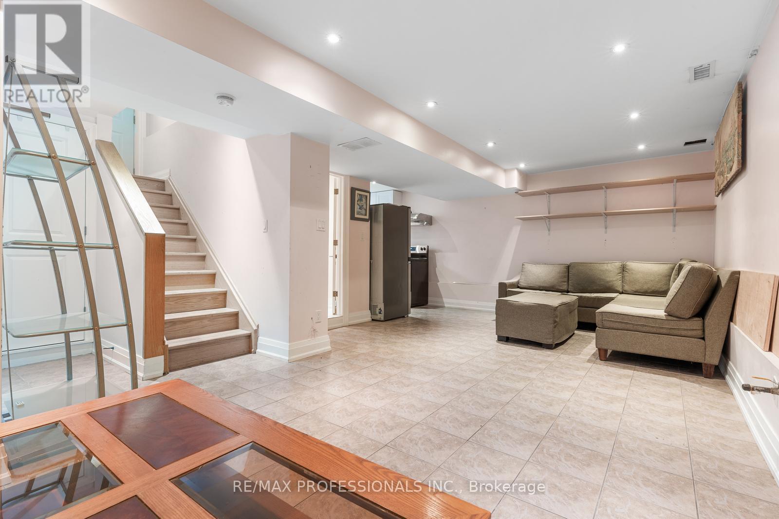 Bsmt - 2106 Lawrence Avenue W, Toronto, Ontario  M9N 1J1 - Photo 4 - W12444540