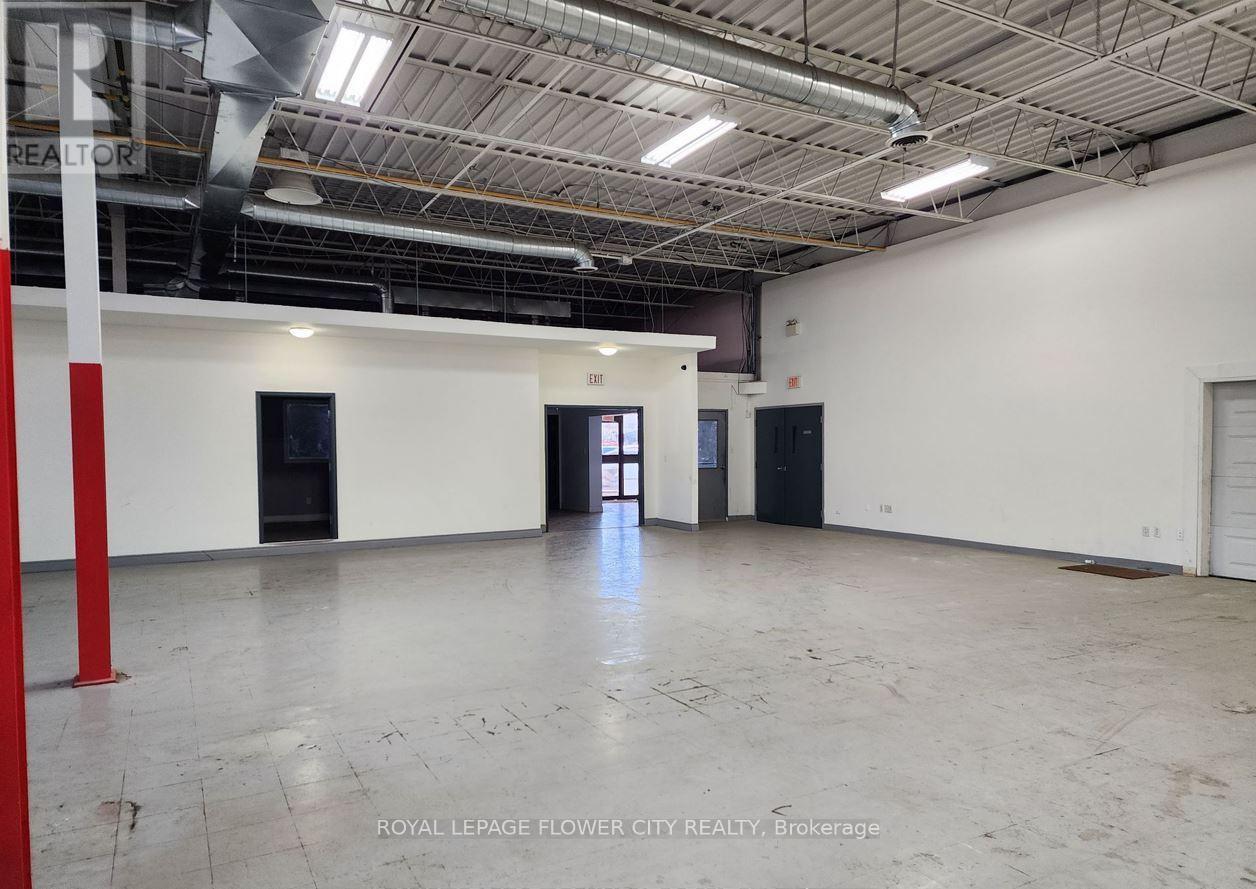 1353 Britannia Road, Mississauga, Ontario  L4W 1C7 - Photo 6 - W12444545