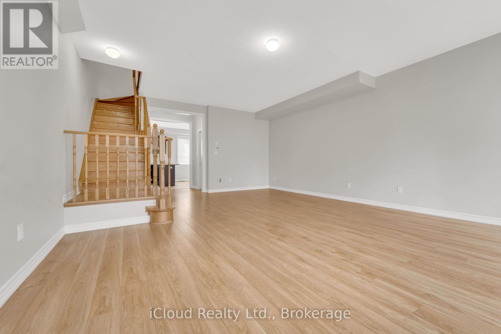 13 Shiff Crescent, Brampton, Ontario  L6Z 0H5 - Photo 6 - W12444571