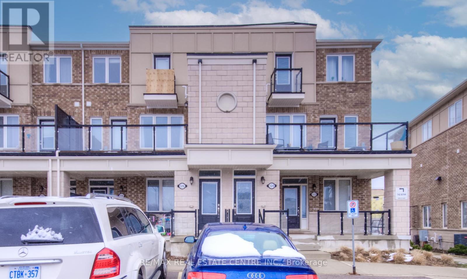 126 DAYLILY LANE, Kitchener, Ontario