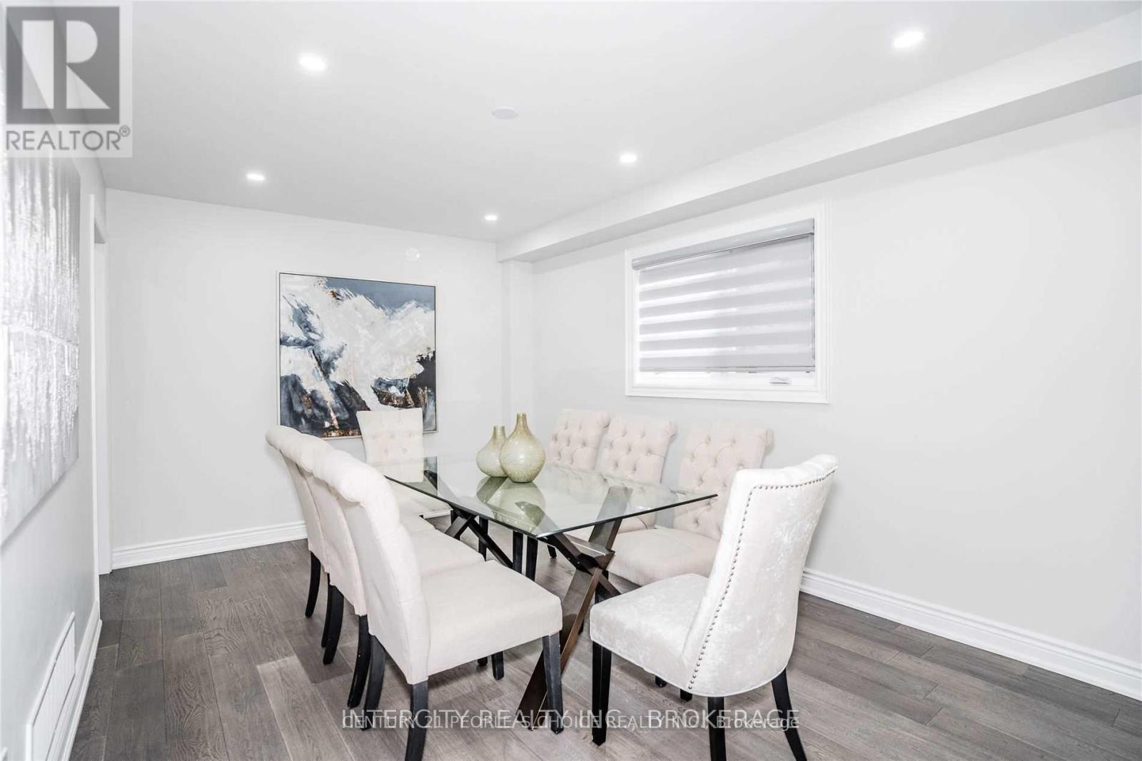 Upper - 165 Minglehaze Drive, Toronto, Ontario  M9V 4W7 - Photo 3 - W12443060