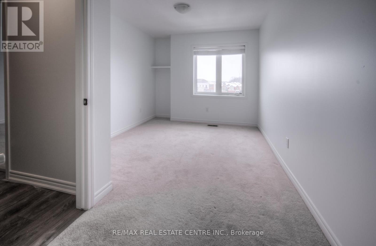 126 Daylily Lane, Kitchener, Ontario  N2R 0L7 - Photo 16 - X12441583