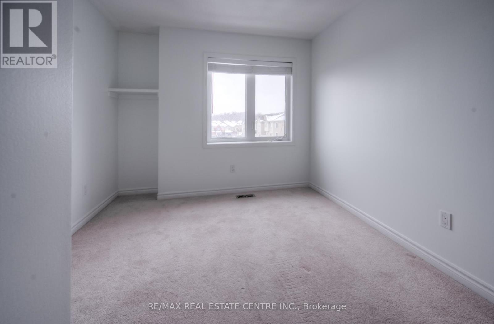 126 Daylily Lane, Kitchener, Ontario  N2R 0L7 - Photo 15 - X12441583