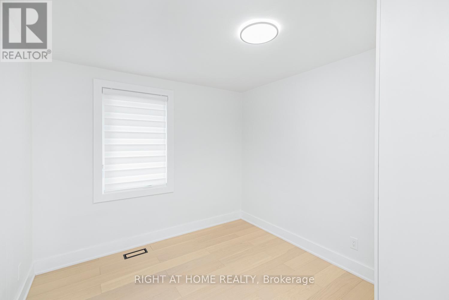 10 Norwich Road, Hamilton (Stoney Creek), Ontario  L8E 1Z6 - Photo 22 - X12444551