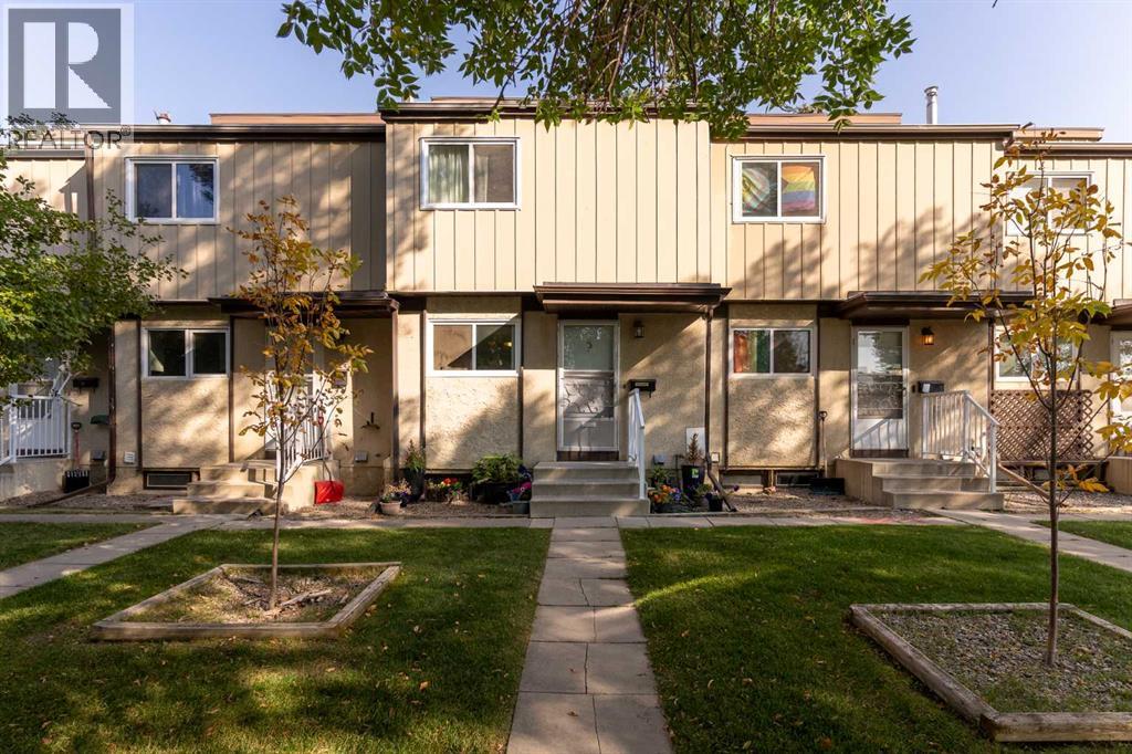 3, 2302 23 Street N, Lethbridge, Alberta  T1H 4R7 - Photo 1 - A2259068