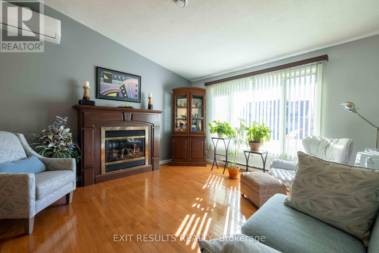 565 Bolt Road, Alfred And Plantagenet, Ontario  K0B 1A0 - Photo 15 - X12444580